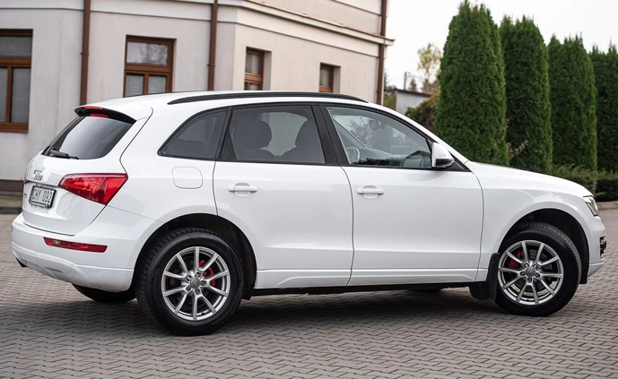 Audi Q5 cena 55900 przebieg: 214000, rok produkcji 2011 z Koronowo małe 497